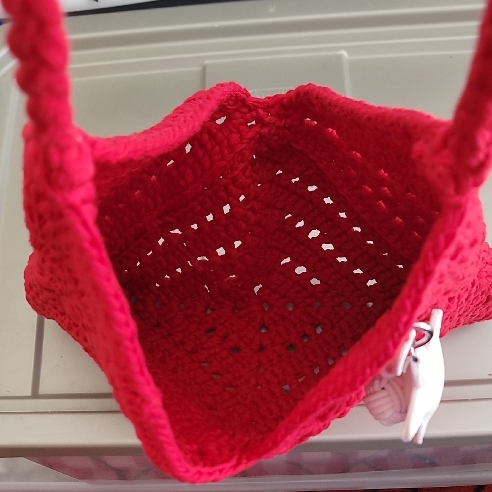 Handmade Red Crochet Shoulder Bag With White Star Bag Charm - Picture 5 of 11